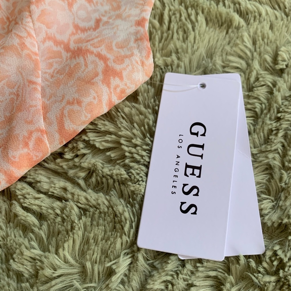 🆕 GUESS - Crop Top - Picture 2 of 7